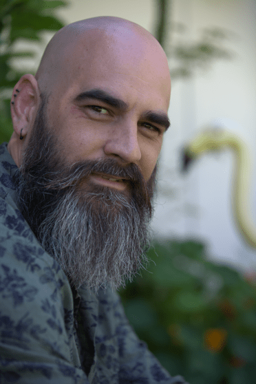 headshot_daniel-knight